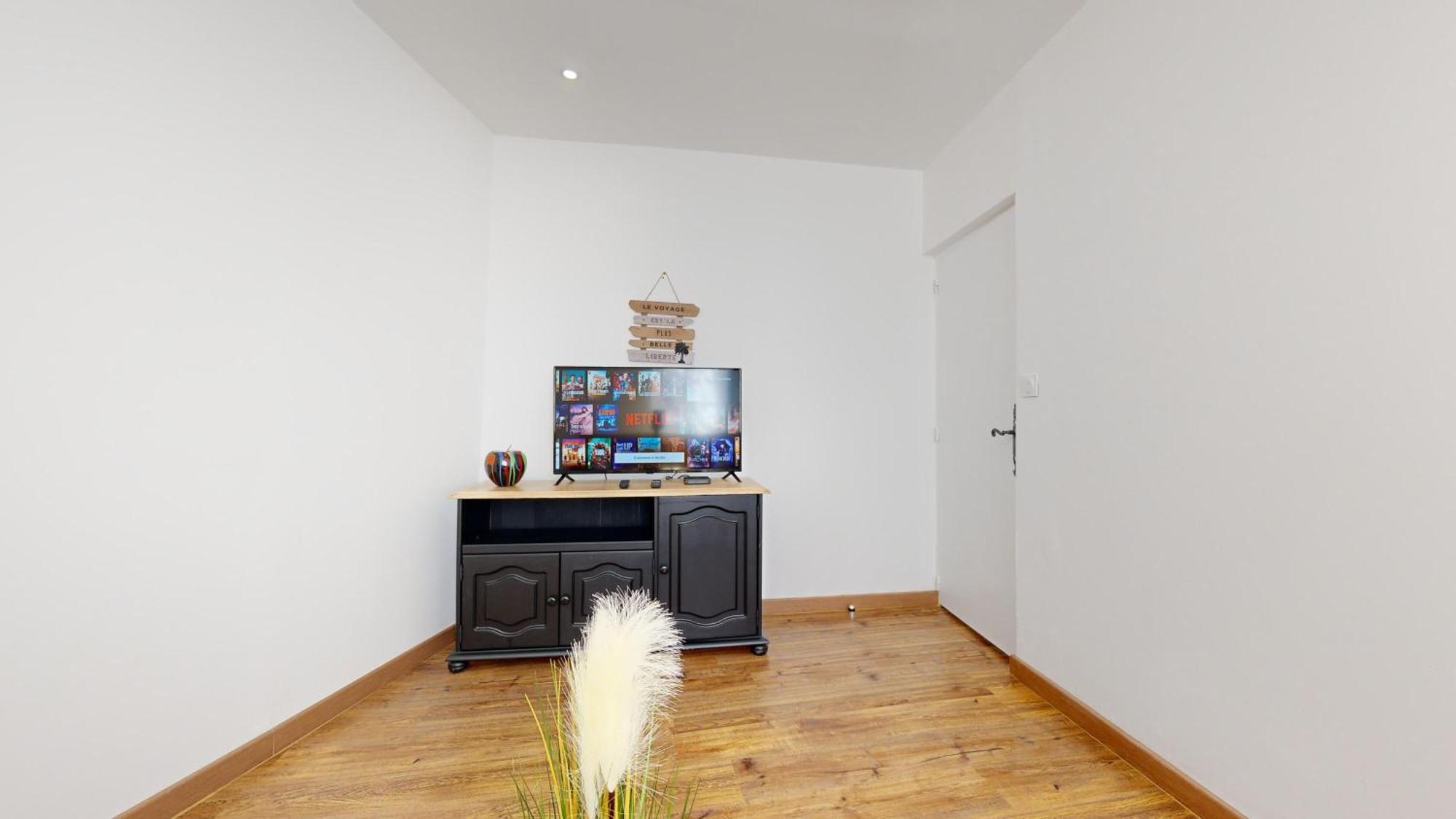 Appartement Standing 2 Tulle Exterior photo